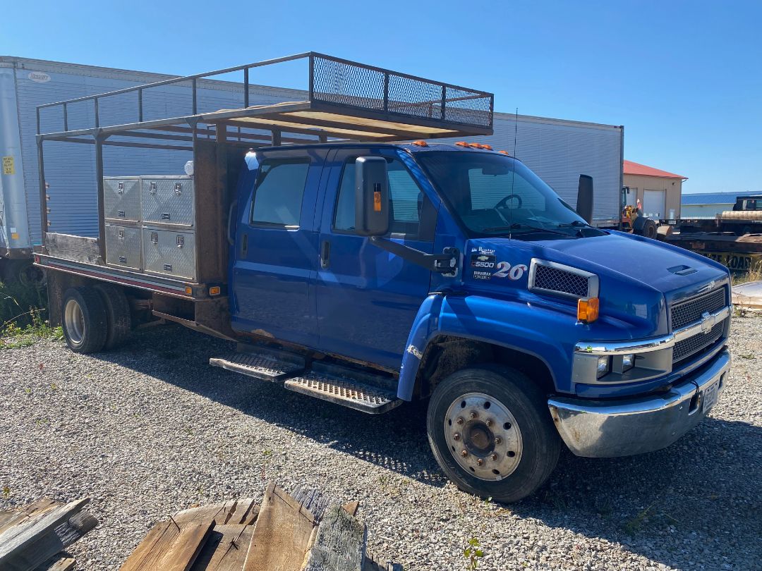 2003 CHEVROLET C5500 - Image 5